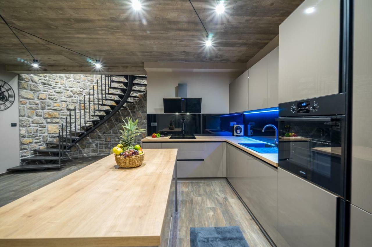 Villa Visum Poljane ภายนอก รูปภาพ